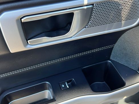 Used 2023 Ford Explorer Limited w/ Equipment Group 301A image 12