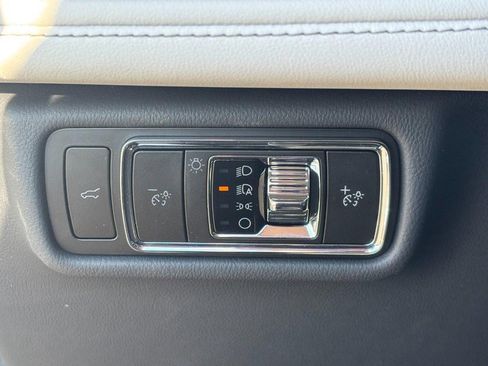 New 2026 Lincoln Aviator AWD w/ Jet Appearance Package image 20