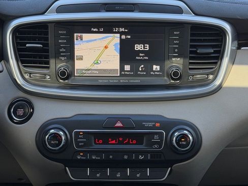 Used 2019 Kia Sorento EX w/ EX Touring Package image 17