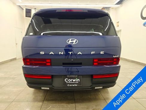 Used 2025 Hyundai Santa Fe SEL FWD image 4