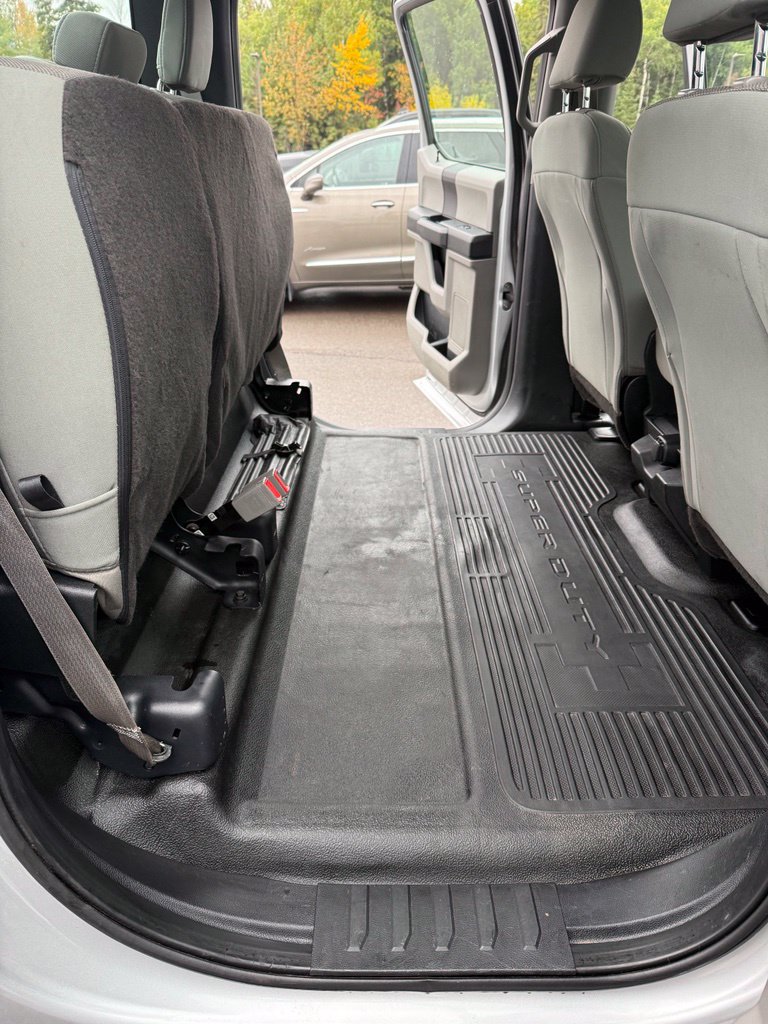 Used 2019 Ford F250 XL w/ Power Equipment Group AWD/4WD image 8
