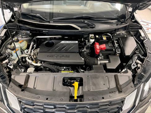 Certified 2023 Nissan Rogue SV image 30