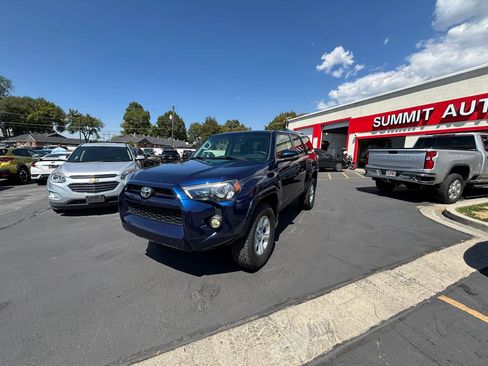 Used 2019 Toyota 4Runner SR5 Premium image 4