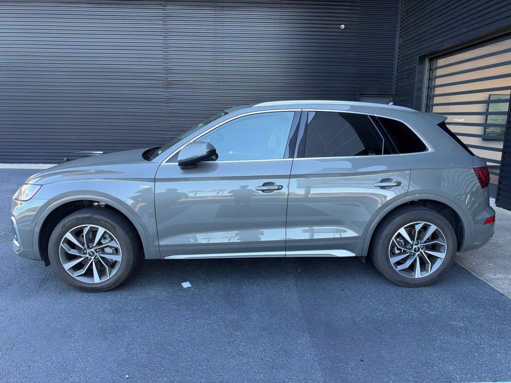 Used 2023 Audi Q5 2.0T Premium Plus AWD/4WD image 2