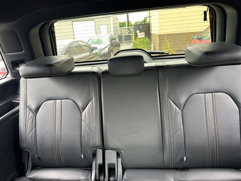 Used 2023 Ford Expedition Platinum AWD/4WD image 24