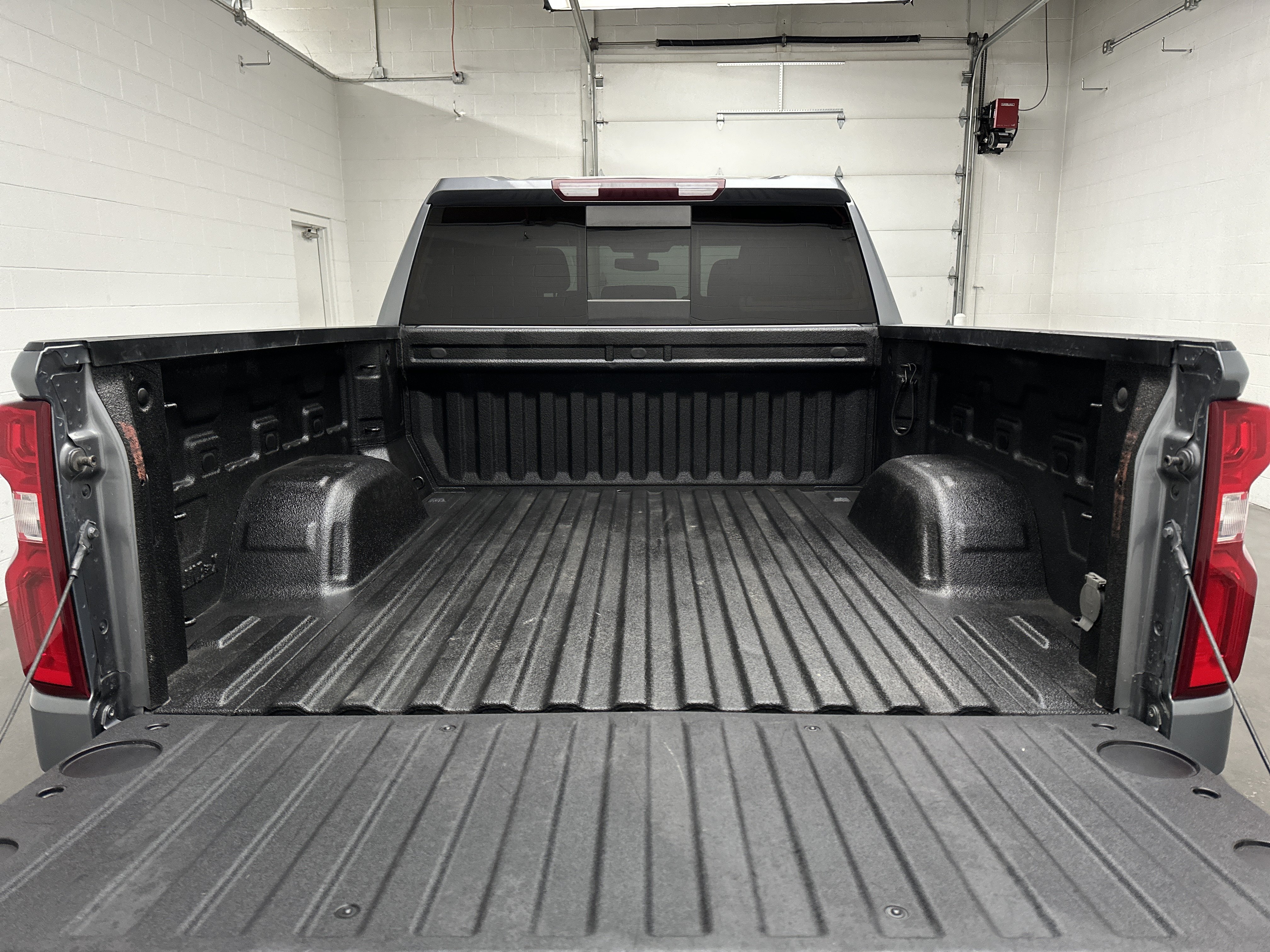 Used 2020 Chevrolet Silverado 1500 RST AWD/4WD image 15