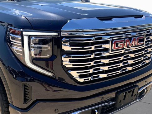 Used 2024 GMC Sierra 1500 Denali AWD/4WD image 29