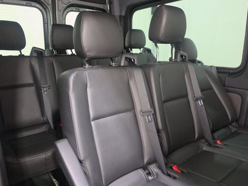 Used 2024 Mercedes-Benz Sprinter 2500 image 12