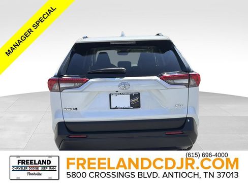 Used 2023 Toyota RAV4 XLE Premium FWD image 4