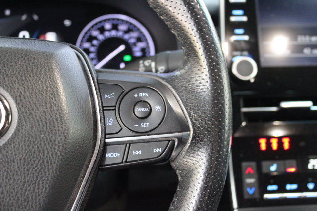 Used 2019 Toyota Avalon XSE FWD image 17
