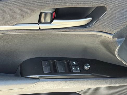 Used 2025 Toyota Camry LE w/ Convenience Package FWD image 5