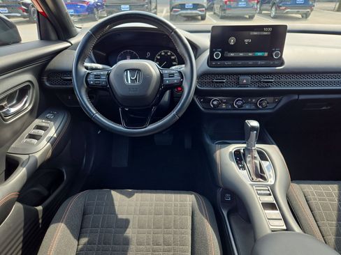 Used 2023 Honda HR-V Sport image 27