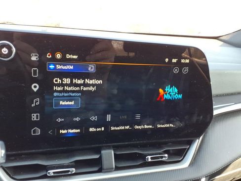Used 2025 Chevrolet Equinox LT FWD image 19