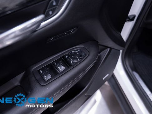 Used 2021 Cadillac XT5 Premium Luxury image 25