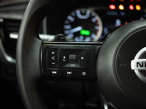 Used 2021 Nissan Rogue SV AWD/4WD image 27