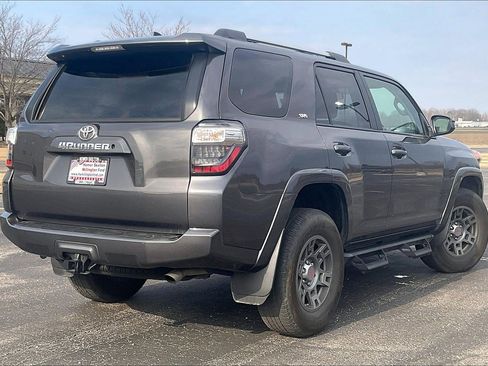 Used 2019 Toyota 4Runner SR5 image 4