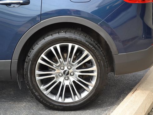 Used 2017 Lincoln MKX Reserve w/ Lincoln MKX Climate Package image 59