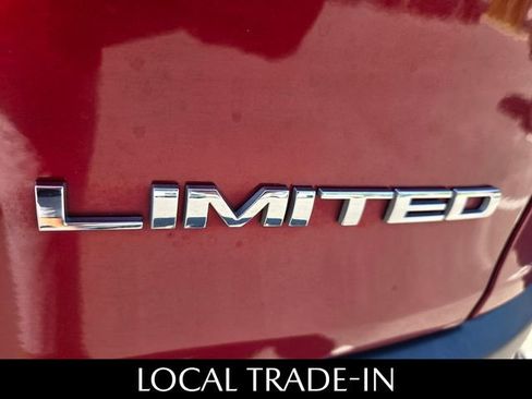 Used 2016 Jeep Cherokee Limited w/ Luxury Group image 6