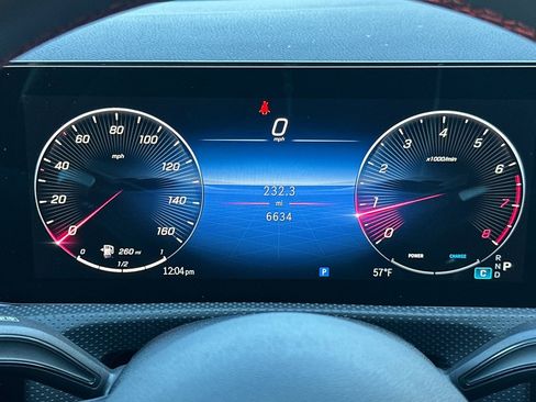 Used 2025 Mercedes-Benz CLA 250 4MATIC image 21