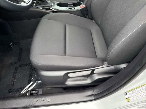 Used 2025 Toyota Corolla LE image 15