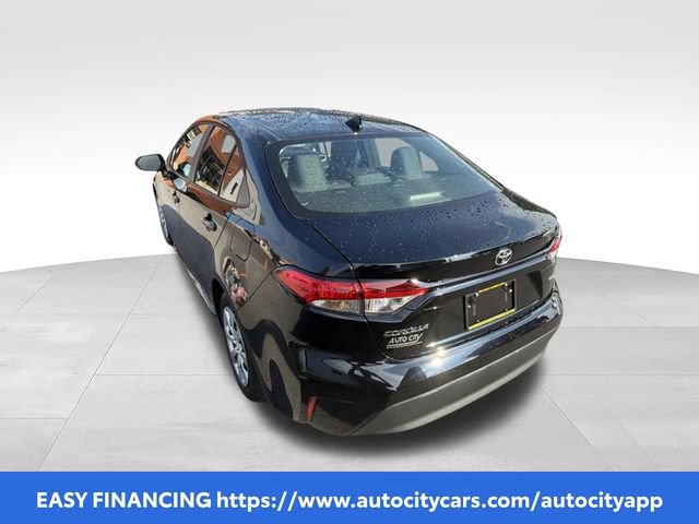 Used 2023 Toyota Corolla LE FWD image 5