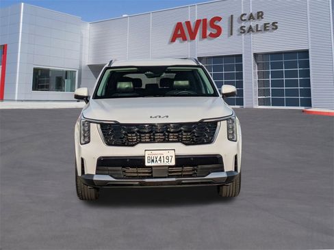 Used 2024 Kia Sorento S image 2