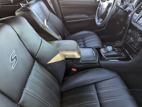 Used 2022 Chrysler 300 S w/ Safetytec Plus Group image 12