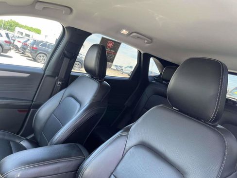 Used 2024 Ford Escape Platinum AWD/4WD image 5