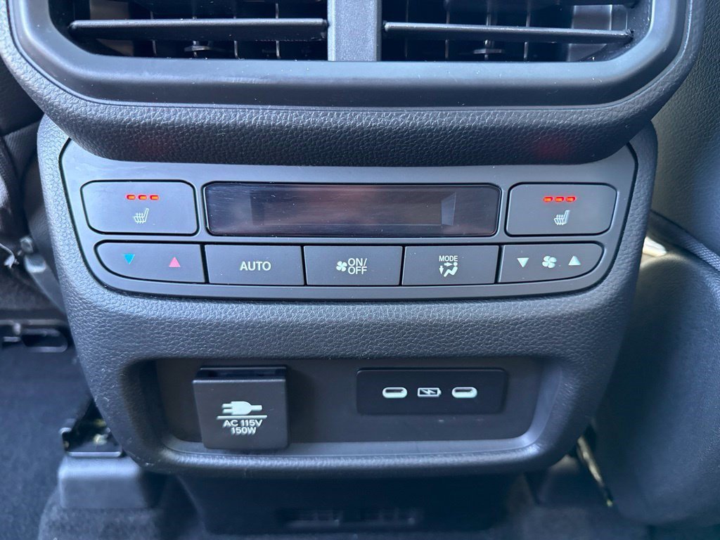 Certified 2025 Honda Pilot Elite image 17
