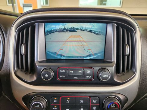 Used 2016 GMC Canyon SLT w/ Driver Alert Package RWD image 19