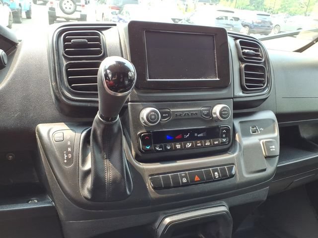 Used 2025 RAM ProMaster 2500 w/ Convenience Group FWD image 13