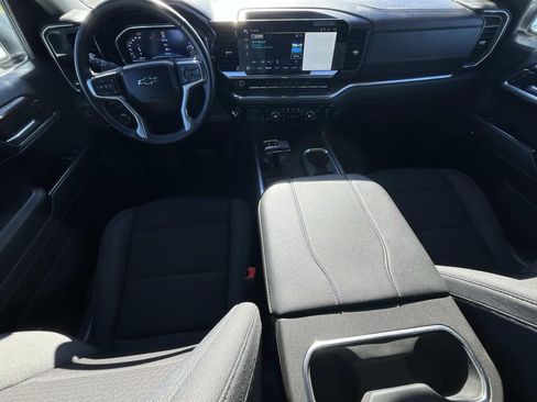 Used 2024 Chevrolet Silverado 1500 LT Trail Boss w/ Protection Package image 16