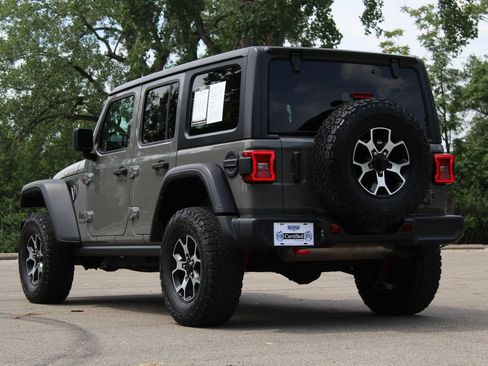 Used 2022 Jeep Wrangler Unlimited Rubicon w/ LED Lighting Group AWD/4WD image 6