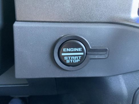 Used 2025 Ford Bronco Big Bend image 31