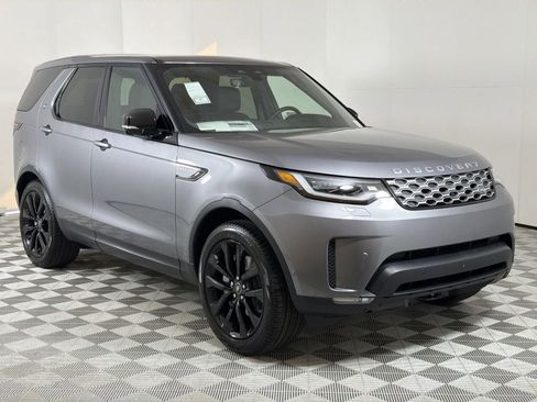 New 2026 Land Rover Discovery S image 6