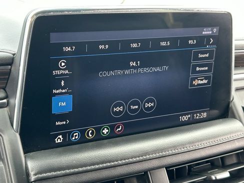 Used 2021 Chevrolet Suburban LT RWD image 29