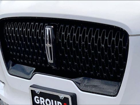 Used 2021 Lincoln Aviator Reserve w/ Equipment Group 201A RWD image 30