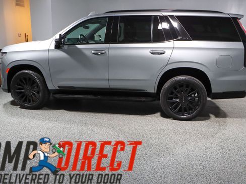Used 2023 Cadillac Escalade Premium Luxury w/ LPO, Floor Liner Package AWD/4WD image 10