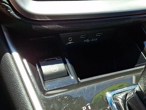 Used 2020 Subaru Outback Premium w/ Popular Package #1 AWD/4WD image 25