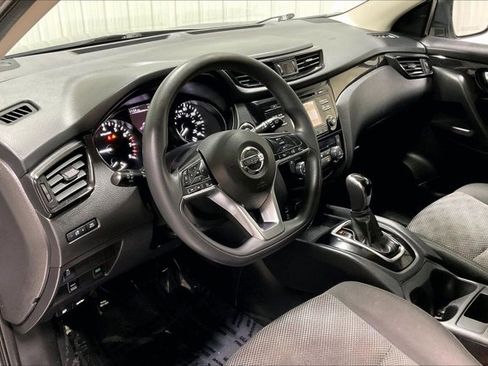 Used 2018 Nissan Rogue Sport SV image 14