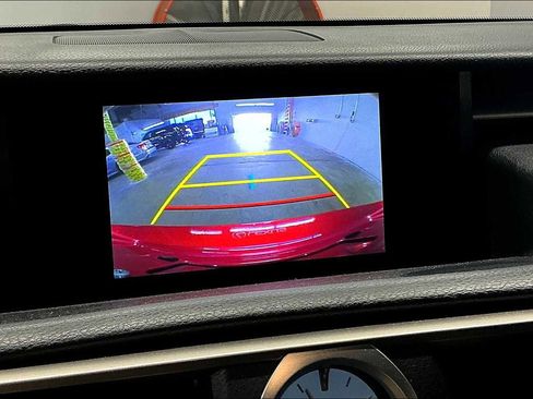 Used 2017 Lexus RC F image 24