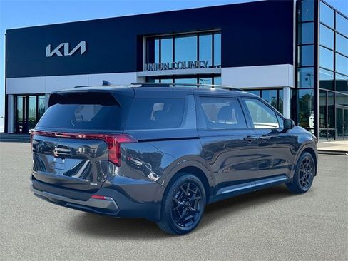 New 2026 Kia Carnival SX image 11