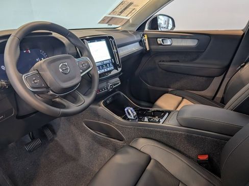 New 2026 Volvo XC40 B5 Plus w/ Protection Package Premier image 12