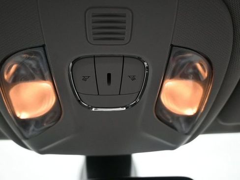 Used 2020 Jeep Compass Latitude w/ Cold Weather Group image 16