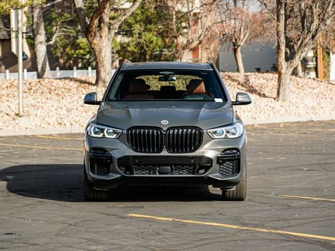 Used 2023 BMW X5 M50i w/ Executive Package image 2