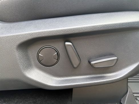 New 2026 Ford Ranger XLT w/ Equipment Group 301A High image 32