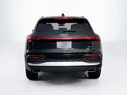 Used 2025 Audi Q5 Premium w/ Convenience Package AWD/4WD image 4
