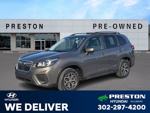 Used 2020 Subaru Forester Premium image 1