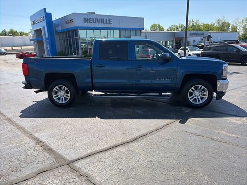 Used 2018 Chevrolet Silverado 1500 LT w/ All Star Edition AWD/4WD image 3
