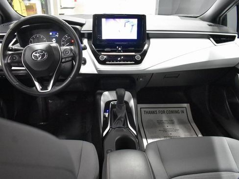 Used 2025 Toyota Corolla SE image 13